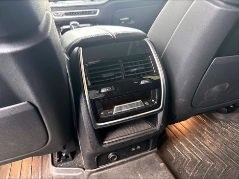 Used 2020 BMW X7 xDrive40i w/ Premium Package AWD/4WD image 13