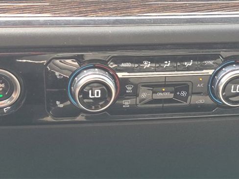 Used 2024 GMC Sierra 1500 Elevation image 33