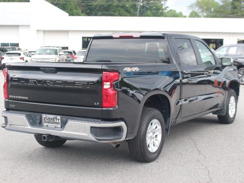 Used 2025 Chevrolet Silverado 1500 LT AWD/4WD image 7