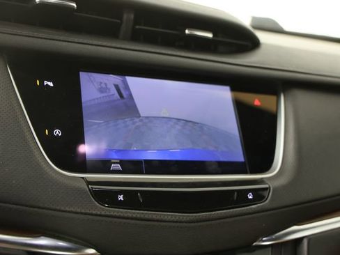 Used 2023 Cadillac XT5 Premium Luxury image 9