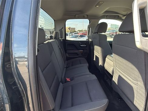 Used 2017 GMC Sierra 1500 SLE w/ SLE Value Package image 29