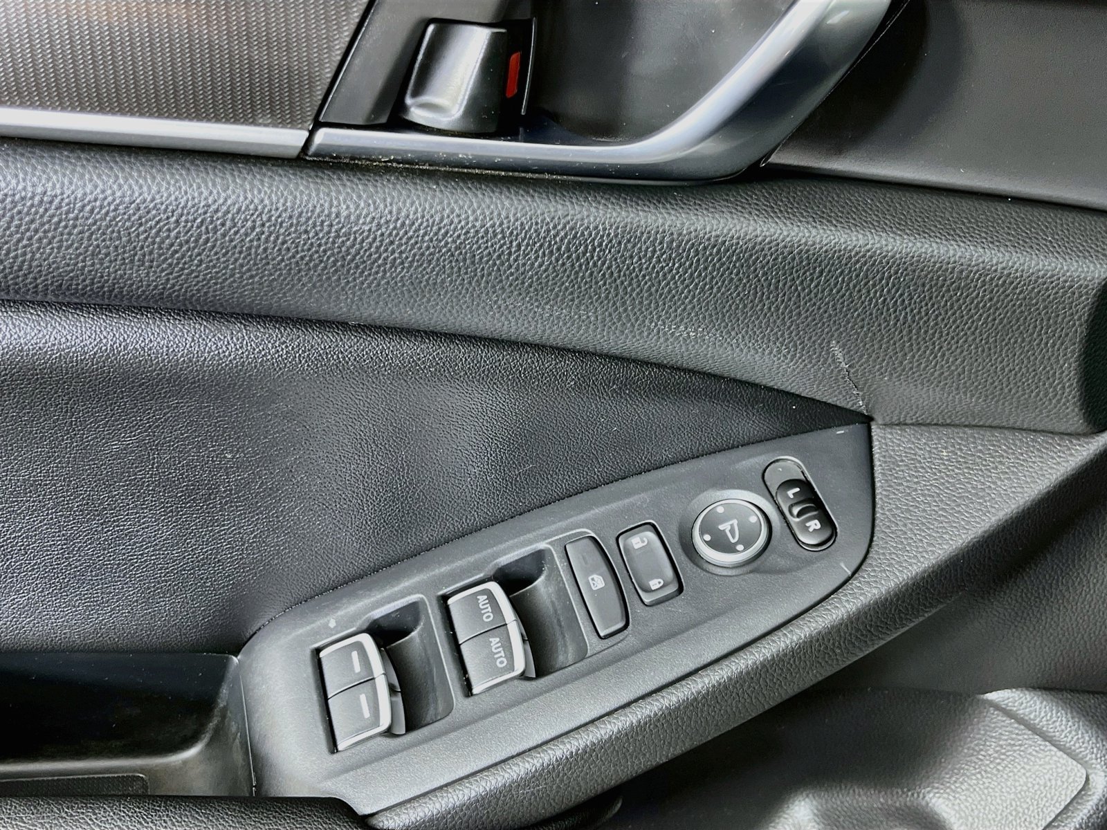 Used 2020 Honda Accord Sport image 24