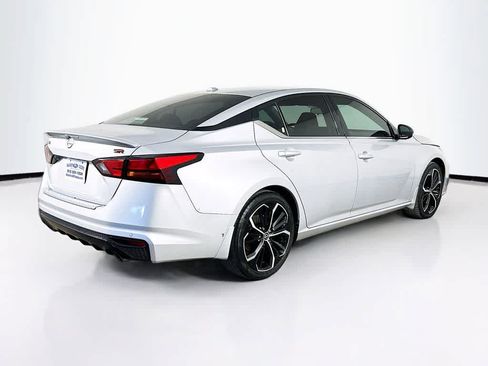 Used 2023 Nissan Altima 2.5 SR w/ SR Premium Package FWD image 24