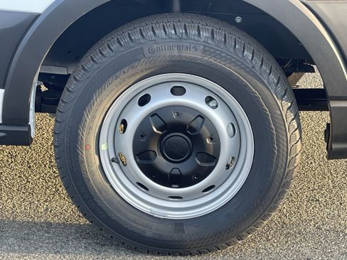 New 2024 Ford Transit 250 Low Roof image 10