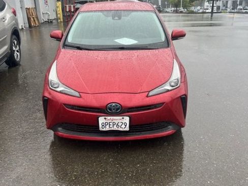 Used 2019 Toyota Prius L Eco image 1