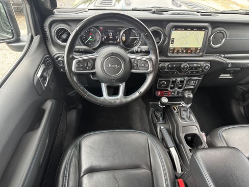 Used 2022 Jeep Wrangler Unlimited Rubicon 4xe AWD/4WD image 7