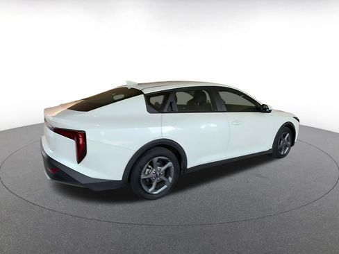 Used 2025 Kia K4 FWD image 14