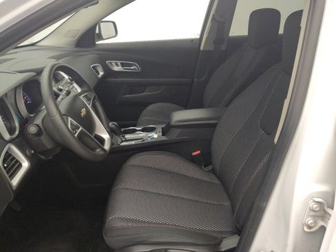Used 2016 Chevrolet Equinox LT image 17