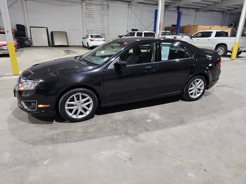 Used 2010 Ford Fusion SEL image 3