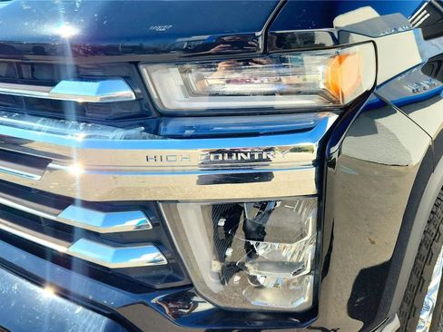 Used 2022 Chevrolet Silverado 3500 High Country w/ Safety Package II image 3