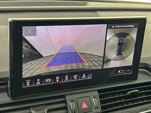 Used 2023 Audi Q5 e Premium Plus w/ Premium Plus Package image 19