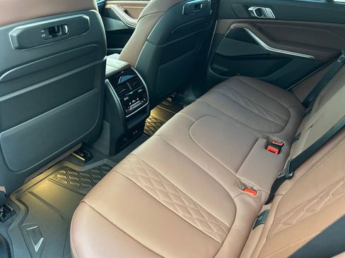New 2026 BMW X5 M60i w/ Executive Package image 12