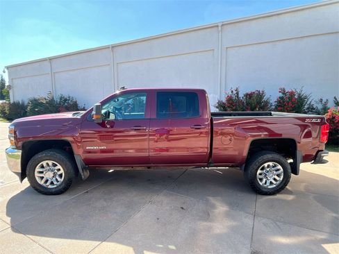 Used 2016 Chevrolet Silverado 2500 LT w/ LT Convenience Package image 3