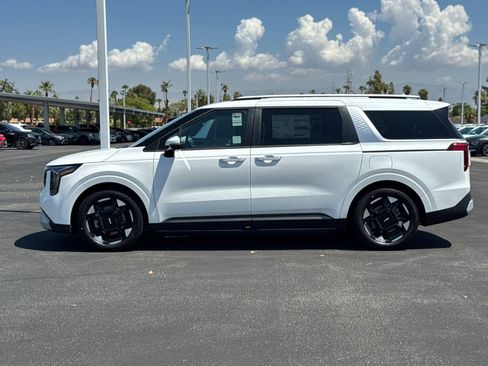 New 2026 Kia Carnival EX image 6