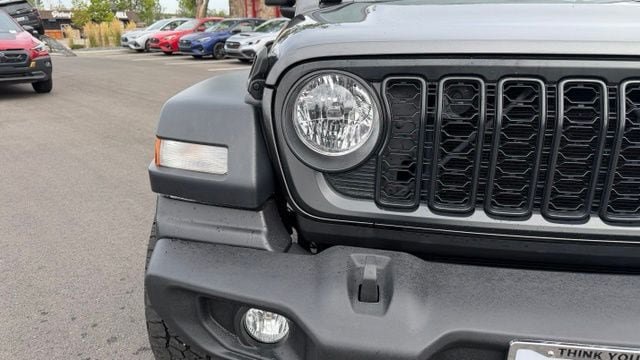 Used 2024 Jeep Wrangler Unlimited Sport AWD/4WD image 11