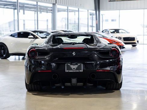 Used 2018 Ferrari 488 Spider RWD image 5