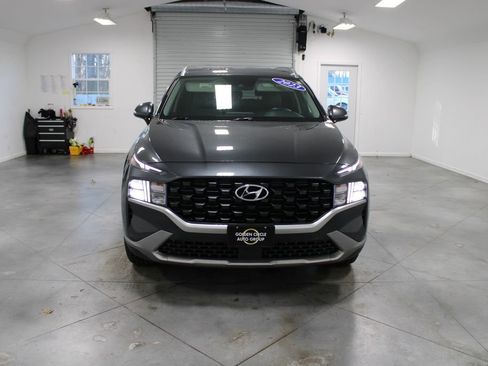 Used 2023 Hyundai Santa Fe SEL image 3