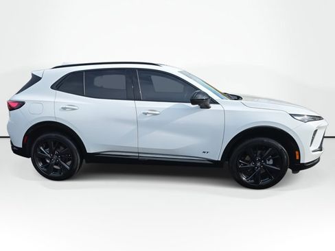 Used 2024 Buick Envision Sport Touring image 4