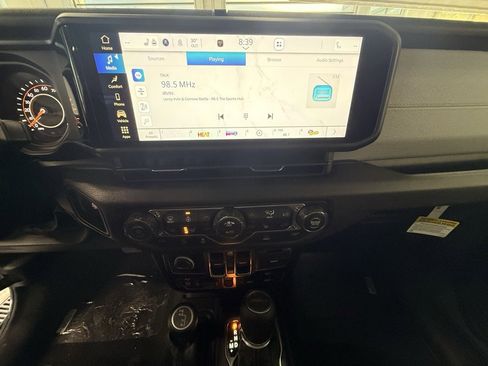 New 2026 Jeep Gladiator Willys image 17