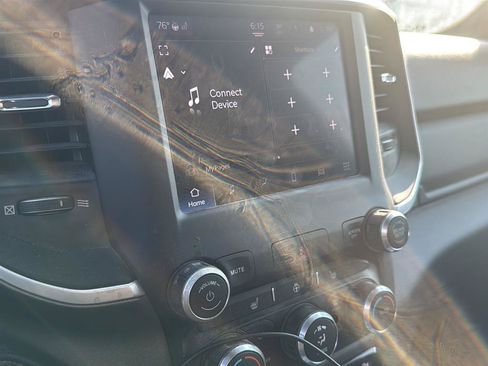 Used 2022 RAM 1500 Big Horn AWD/4WD image 9