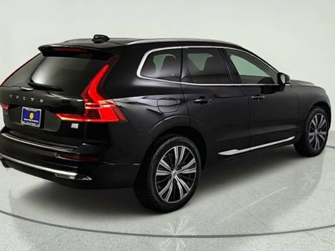 Certified 2023 Volvo XC60 T8 Plus AWD/4WD image 7