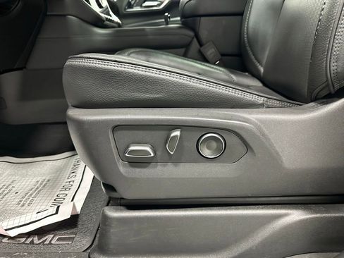 Used 2025 GMC Yukon XL Denali w/ Sun & Power Step Package AWD/4WD image 12