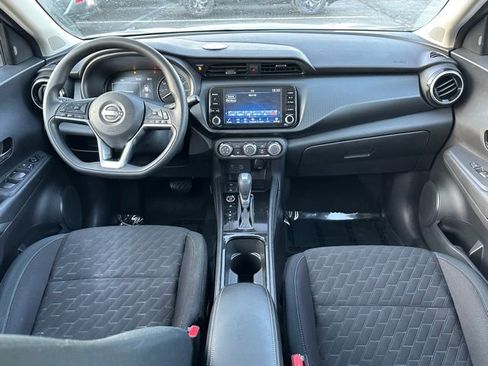 Used 2023 Nissan Kicks SV FWD image 29