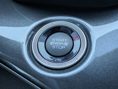 Used 2021 Jeep Grand Cherokee L Laredo image 23