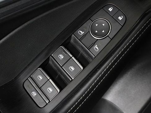 Certified 2026 Nissan Rogue SL FWD image 23