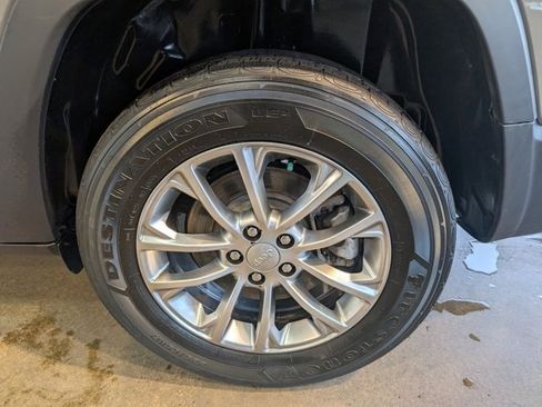 Used 2021 Jeep Cherokee Latitude Lux image 9