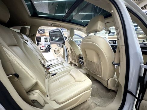 Used 2018 Audi Q7 3.0T Prestige image 39