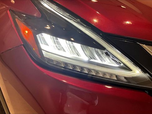 Used 2023 Nissan Murano SV FWD image 32