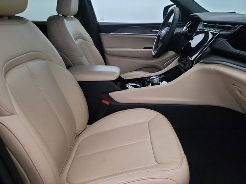 Used 2022 Jeep Grand Cherokee Limited 4xe w/ Luxury Tech Group II image 21