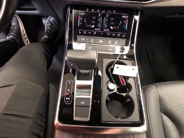 Used 2019 Audi Q8 Premium Plus w/ Premium Plus AWD/4WD image 20