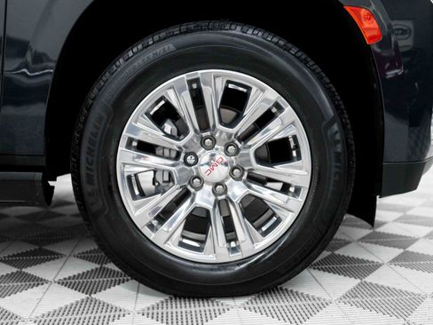 Used 2023 GMC Yukon XL Denali AWD/4WD image 36