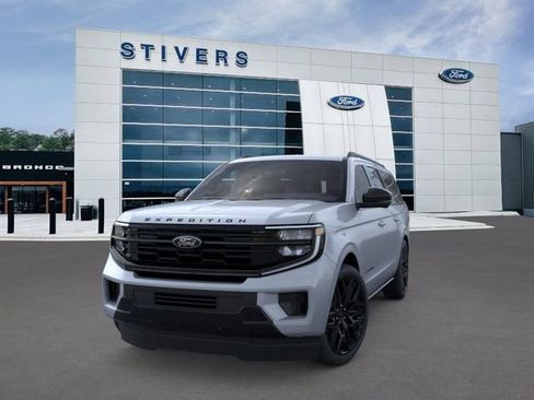 New 2026 Ford Expedition Max Platinum AWD/4WD image 3