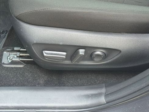 Used 2025 Toyota RAV4 XLE w/ Convenience Package image 22