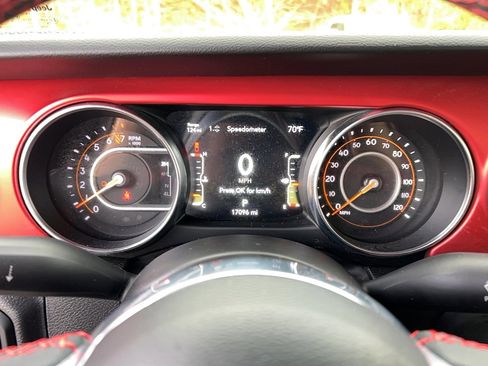 Used 2023 Jeep Gladiator Rubicon w/ Trailer Tow Package image 19