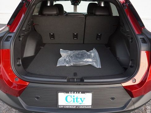 New 2026 Chevrolet Equinox EV LT image 24