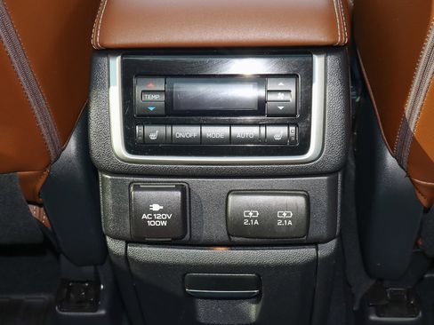 Used 2022 Subaru Ascent Touring image 22