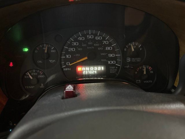 Used 1998 Chevrolet Express 1500 RWD image 33