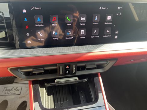 Used 2024 Porsche Cayenne image 15