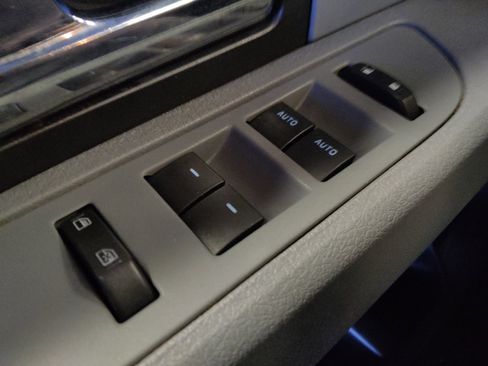 Used 2013 Ford F150 XLT w/ Luxury Equipment Group image 27