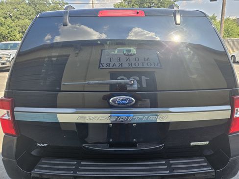 Used 2016 Ford Expedition XLT w/ Equipment Group 202A image 3