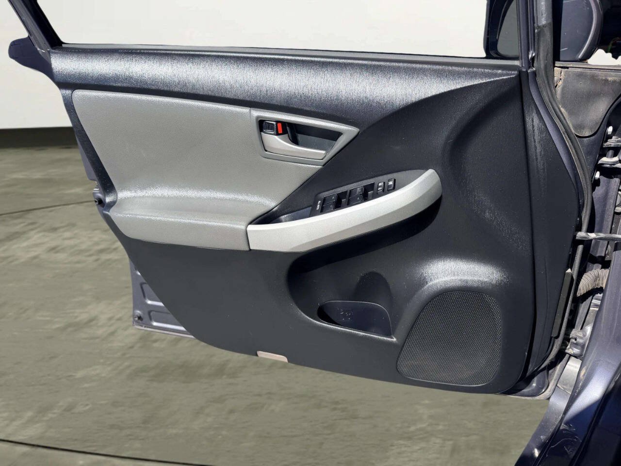 Used 2014 Toyota Prius Two FWD image 16