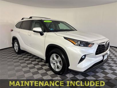 Used 2024 Toyota Highlander LE