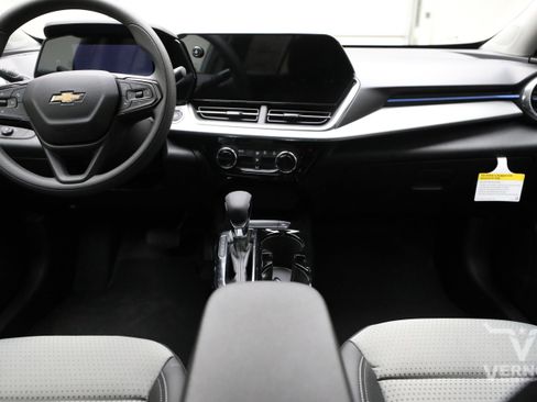 New 2026 Chevrolet Trax LT image 13