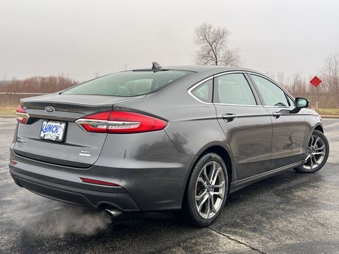 Used 2019 Ford Fusion SEL image 40
