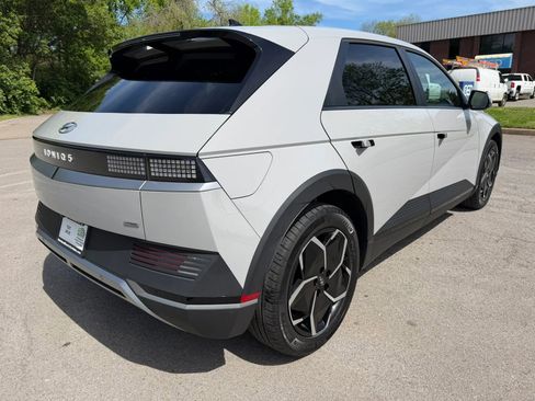 Used 2024 Hyundai Ioniq 5 SEL image 5