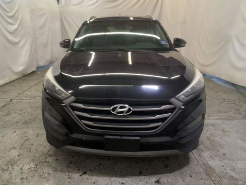 Used 2016 Hyundai Tucson Sport image 3